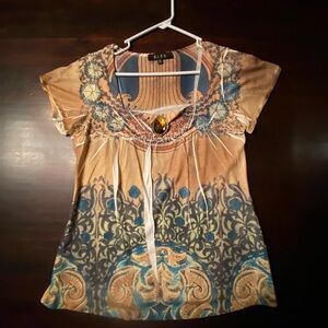 Bleu Women's Cream and blue Multicolor Patterned Top, size medium